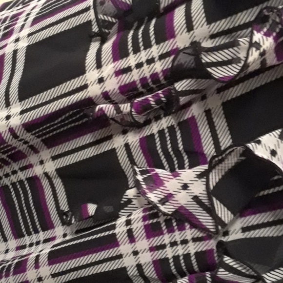 Bisou Bisou halter top  Size M - Picture 3 of 5